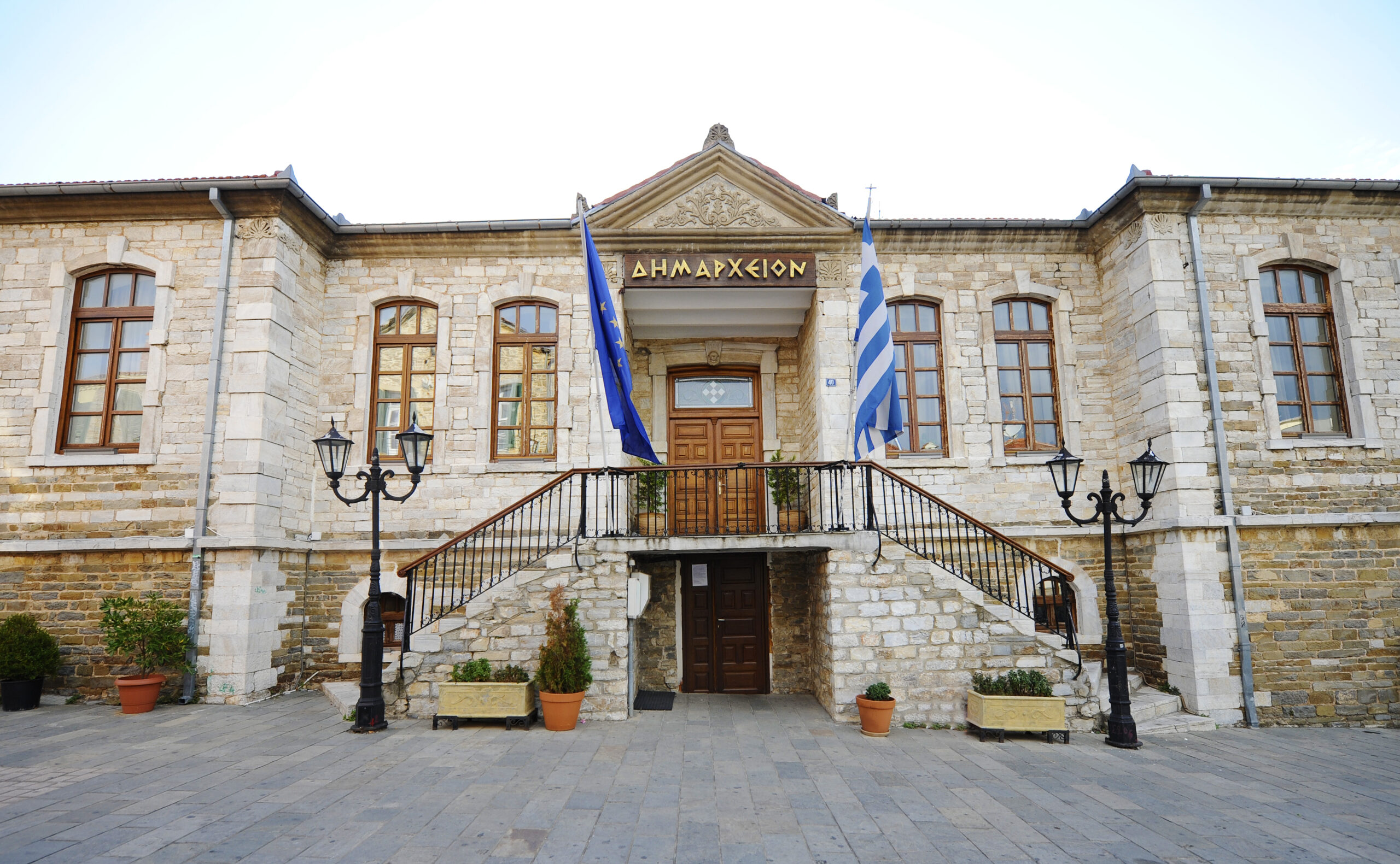 “Κανένα παιδί δεν θα μείνει εκτός παιδικών σταθμών λόγω χρεών των γονέων”