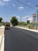 Διαγραμμίσεις στον παραλιακό δρόμο της Γερακινής – Έκκληση για απομάκρυνση των οχημάτων